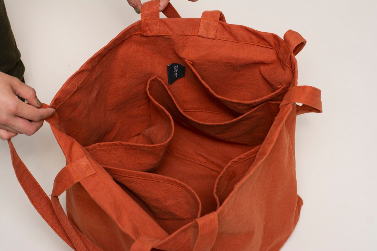 Tote Bag Grande Cuadrada: Ladrillo - Imagen 6